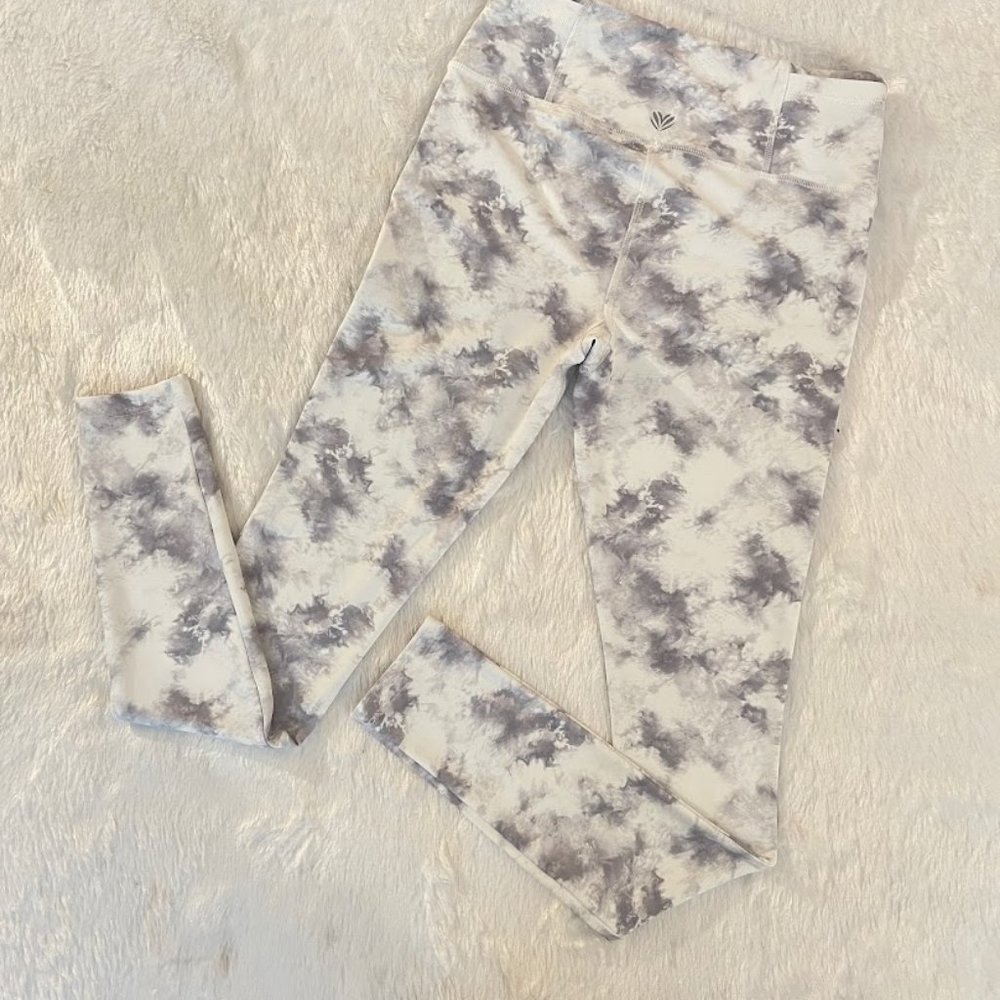 2079 Forever 21 Active Leggings Size Small - Picture 3 of 4